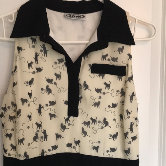 Just listed❤️. Super fun cream and black collared cat 🐈 and yarn 🧶 dress. - Picture 2 of 10